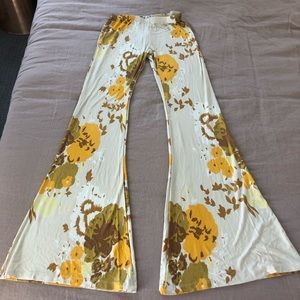 Novella Royale Janis Bell flares